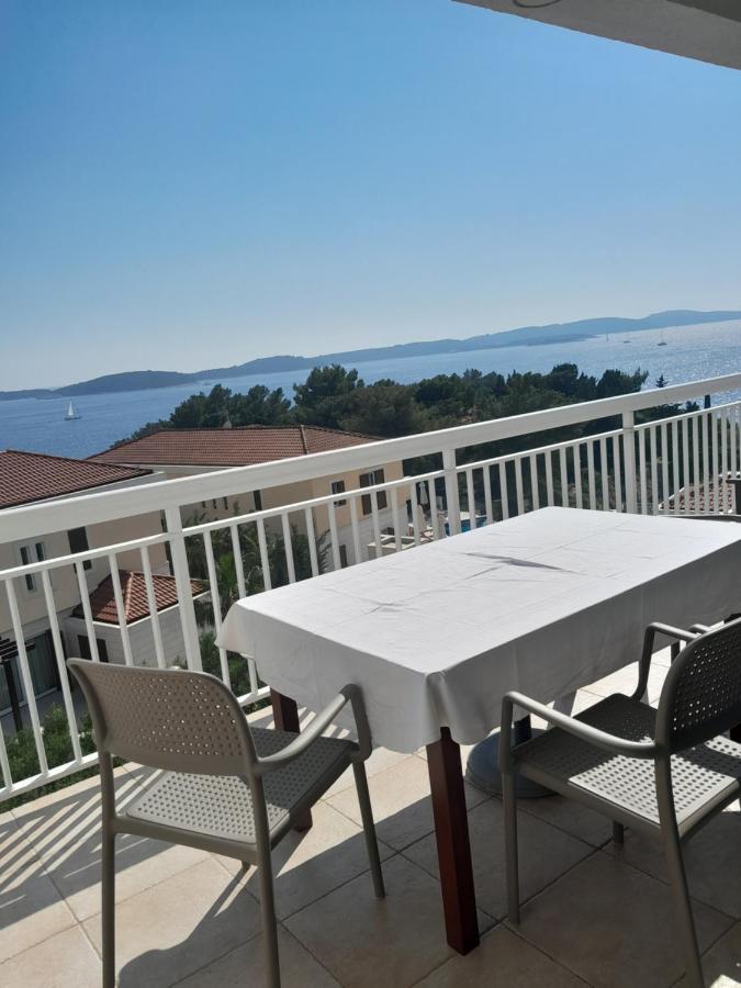 Feelhvar Along Bluelagoon Beach Hvar Town Room photo
