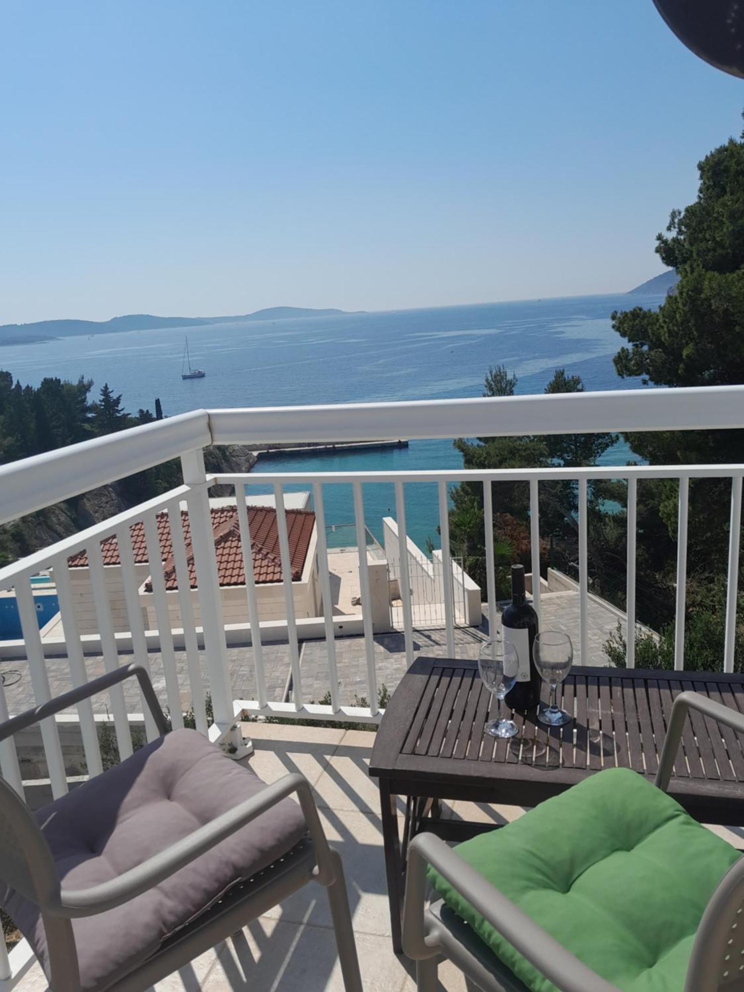 Feelhvar Along Bluelagoon Beach Hvar Town Room photo